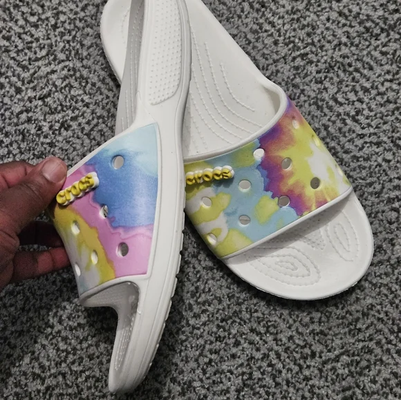 Mens Tie-Dye Crocs Classic Slides - Size 12 - Picture 6 of 7